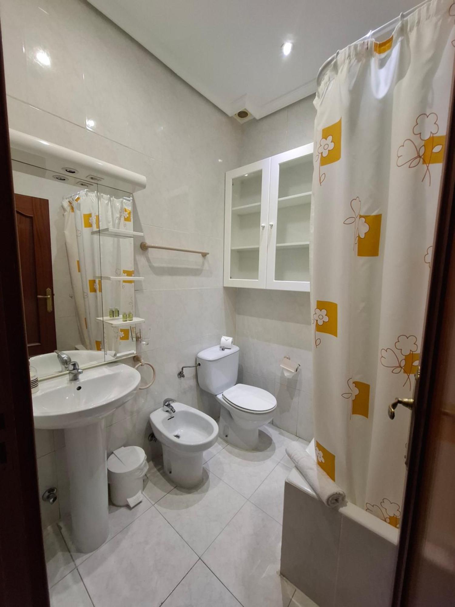 Hostal Villamanez Мадрид Экстерьер фото