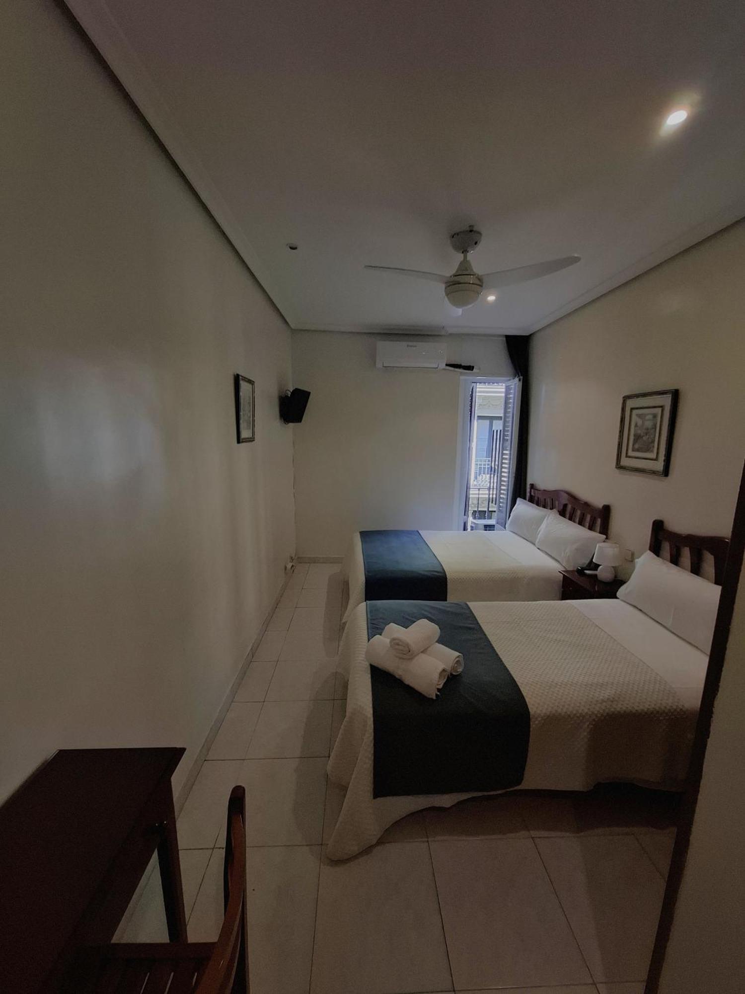 Hostal Villamanez Мадрид Экстерьер фото