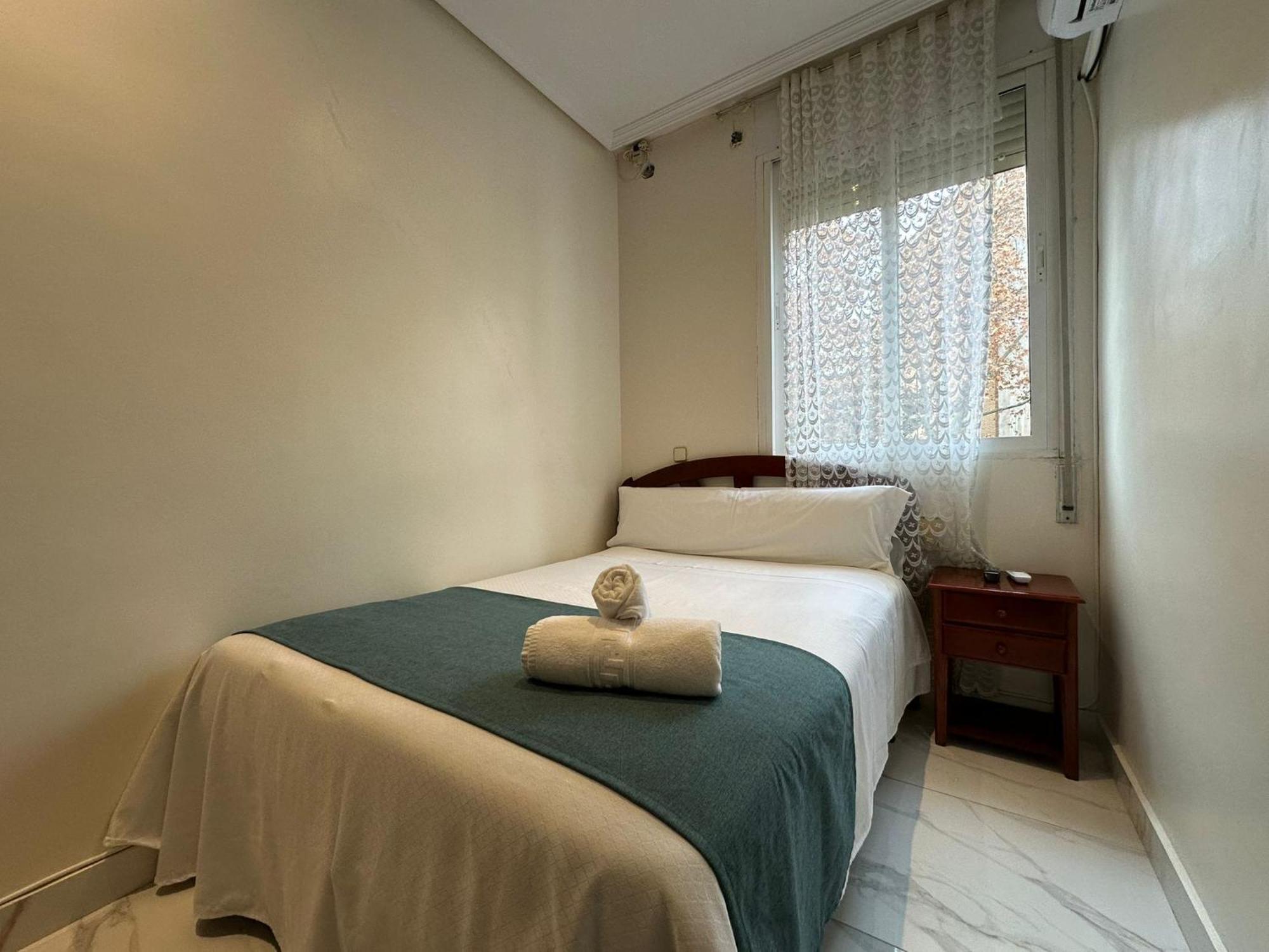 Hostal Villamanez Мадрид Экстерьер фото